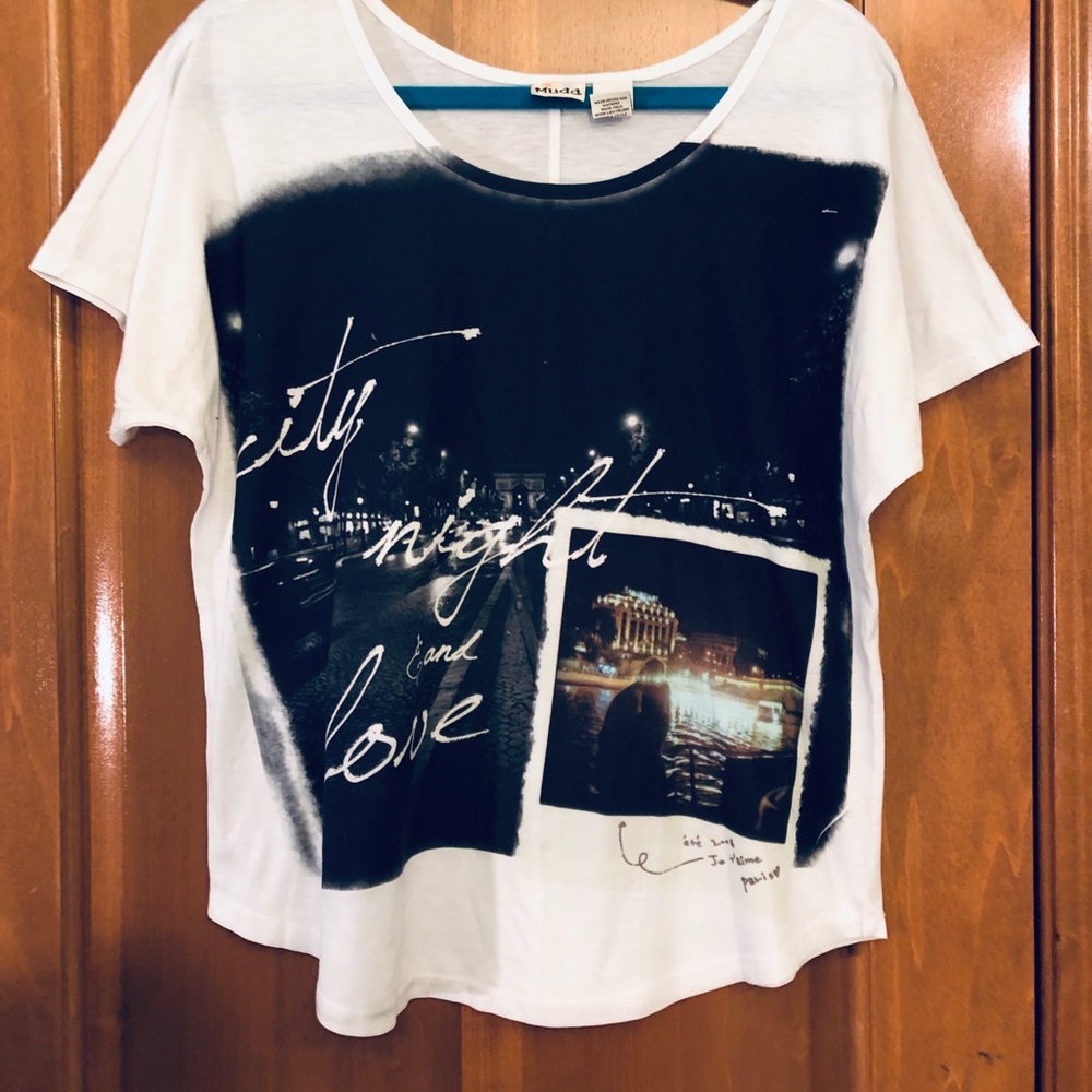 Mudd Black and White Graphic Loose T-shirt